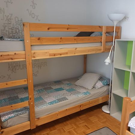 Viksi Hostel Ljubljana Exteriör bild